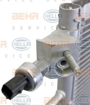 Конденсатор, кондиционер HELLA 8FC 351 000-401 Конденсатор, кондиционер HELLA 8FC 351 000-401