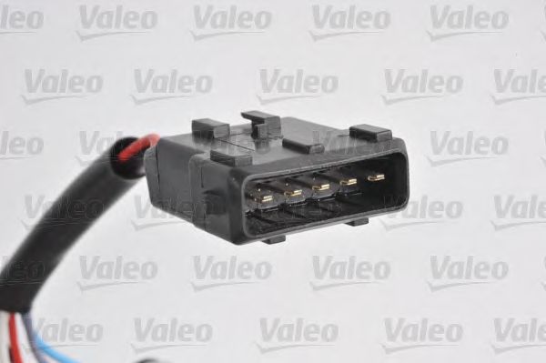 Двигатель стеклоочистителя VALEO 579169 Двигатель стеклоочистителя VALEO 579169