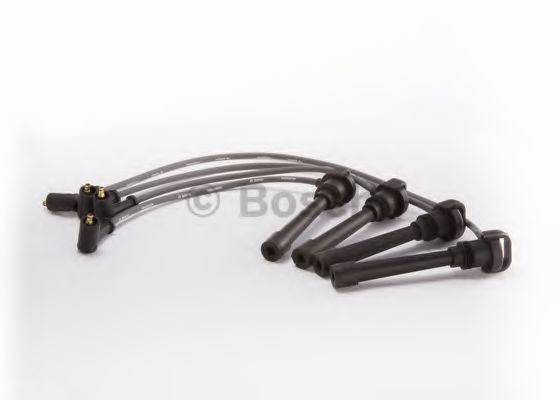Комплект проводов зажигания BOSCH F 000 99C 122 Комплект проводов зажигания BOSCH F 000 99C 122